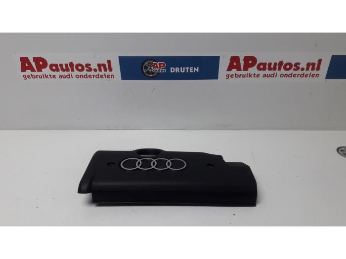 Gebrauchte Abdeckblech Motor Audi A8 (D2) 3.7 V8 32V Quattro Preis € 14,99 Margenregelung angeboten von AP Auto's