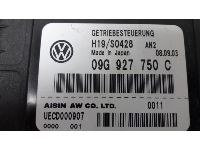 Ordinateur réservoir automatique d'un Audi A3 (8P1) 2.0 16V FSI 2004
