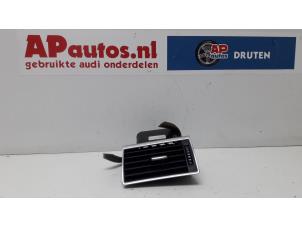 Gebrauchte Luftgitter Armaturenbrett Audi A8 (D3) 3.7 V8 40V Quattro Preis € 19,99 Margenregelung angeboten von AP Autos