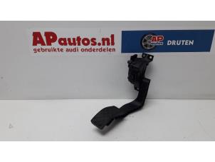 Usagé Pédale d'accélérateur Audi A8 (D3) 3.7 V8 40V Quattro Prix € 19,99 Règlement à la marge proposé par AP Autos