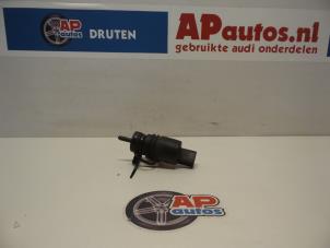 Usagé Pompe lave-glace avant Audi A4 (B6) 1.9 TDI PDE 130 Prix € 35,00 Règlement à la marge proposé par AP Autos