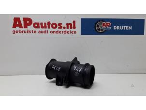 Używane Czujnik masy powietrza Audi A4 Avant Quattro (B5) 1.8 20V T Cena € 35,00 Procedura marży oferowane przez AP Autos