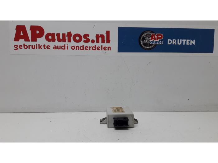 Używane Modul (rózne) Audi TT (8J3) 3.2 V6 24V Quattro Cena € 29,99 Procedura marży oferowane przez AP Auto's