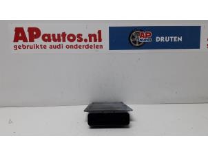 Używane Sterownik kontrola wysokosci Audi TT (8J3) 3.2 V6 24V Quattro Cena € 74,99 Procedura marży oferowane przez AP Autos