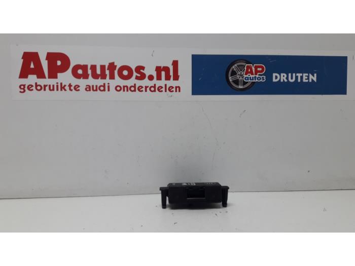 Usados Módulo Gateway Audi TT (8J3) 2.0 TDI 16V Quattro Precio € 19,99 Norma de margen ofrecido por AP Auto's