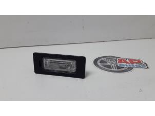 Gebrauchte Kennzeichenbeleuchtung Audi TT (8J3) 2.0 TDI 16V Quattro Preis € 9,99 Margenregelung angeboten von AP Autos