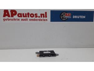 Używane Wzmacniacz anteny Audi TT (8J3) 2.0 TDI 16V Quattro Cena € 27,50 Procedura marży oferowane przez AP Autos