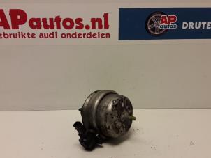 Usagé Support moteur Audi A6 Avant (C5) 2.5 TDI V6 24V Prix € 19,99 Règlement à la marge proposé par AP Autos