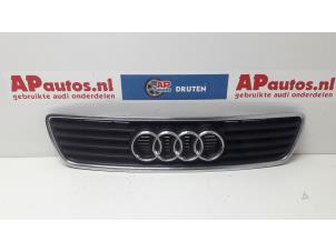 Usagé Calandre Audi A6 (C4) 2.6 V6 Prix € 19,99 Règlement à la marge proposé par AP Autos