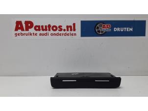 Gebrauchte Armaturenbrett Teil Audi A4 Cabriolet (B6) Preis € 19,99 Margenregelung angeboten von AP Autos