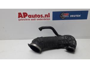 Gebrauchte Ansaugschlauch Luft Audi A4 Avant (B7) 2.0 TDI 16V Preis € 25,00 Margenregelung angeboten von AP Autos