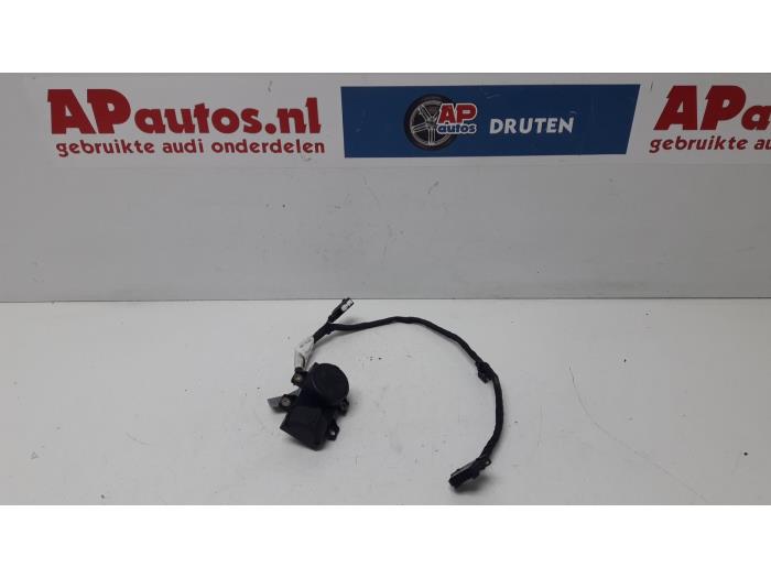 Usados Interruptor Audi A8 (D3) 3.7 V8 40V Quattro Precio € 19,99 Norma de margen ofrecido por AP Auto's