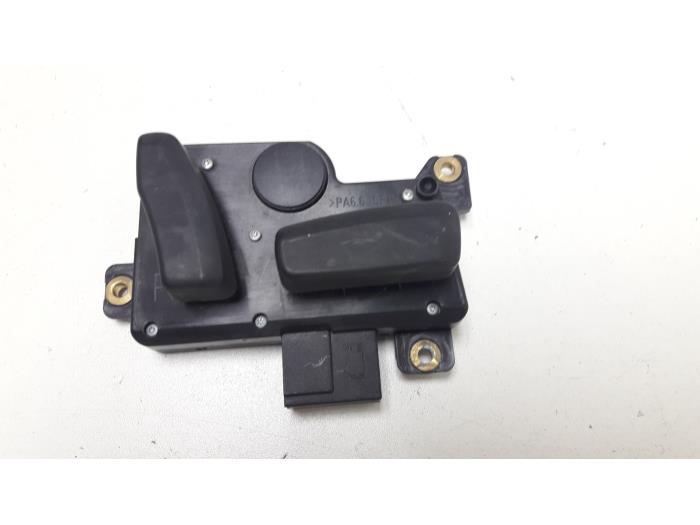 Electric seat switch from a Audi A8 (D3) 3.7 V8 40V Quattro 2003