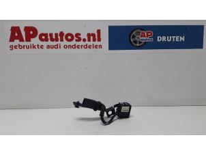 Używane Czujnik (pozostale) Audi A8 (D3) 3.7 V8 40V Quattro Cena € 19,99 Procedura marży oferowane przez AP Autos
