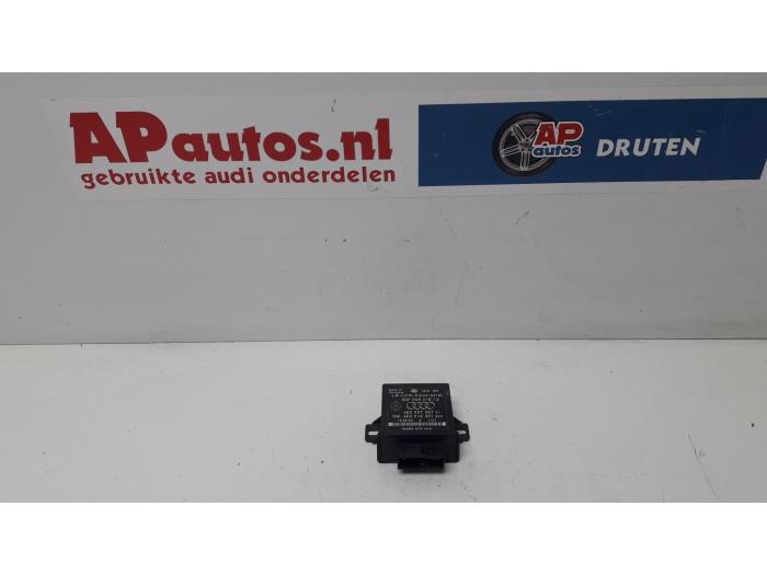 Usagé Ordinateur éclairage Audi A8 (D3) 3.7 V8 40V Quattro Prix € 34,99 Règlement à la marge proposé par AP Auto's