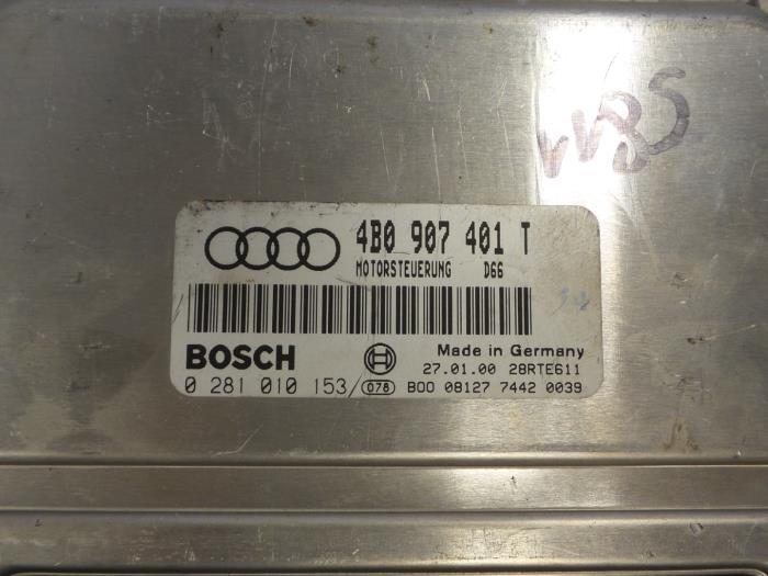 Steuergerät Motormanagement van een Audi A6 Avant (C5) 2.5 TDI V6 24V 2000