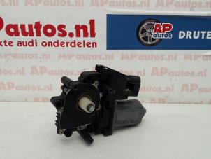 Usados Motor de ventanilla de puerta Audi A4 Avant (B5) 1.8 20V Precio € 19,99 Norma de margen ofrecido por AP Autos