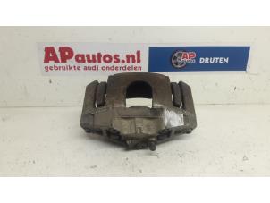 Używane Zacisk hamulcowy lewy przód Audi A6 Avant (C6) 2.7 TDI V6 24V Cena € 49,99 Procedura marży oferowane przez AP Autos