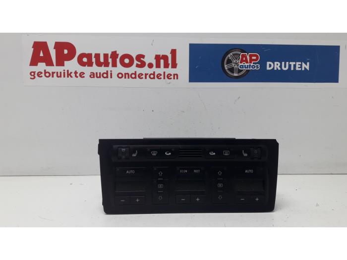 Używane Panel climatronic Audi A8 (D2) 2.5 TDI V6 24V Cena € 39,99 Procedura marży oferowane przez AP Auto's