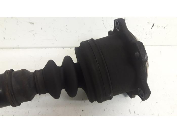 Front drive shaft, right from a Audi A6 Avant Quattro (C5) 3.0 V6 30V 2002