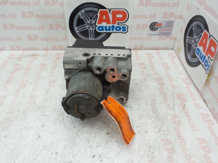 Begagnade ABS-pump Audi A6 (C4) 2.6 V6 Pris € 149,99 Marginaltabell erbjuds av AP Auto's