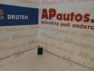 Używane Przekaznik Audi Q7 (4LB) 4.2 FSI V8 32V Cena € 19,99 Procedura marży oferowane przez AP Autos