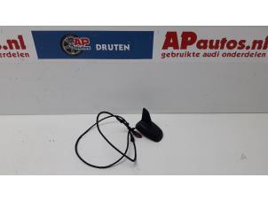 Usagé Antenne Audi A4 (B8) 2.0 TDI 16V Prix € 25,00 Règlement à la marge proposé par AP Autos