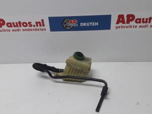 Used Power steering fluid reservoir Audi Q7 (4LB) 4.2 FSI V8 32V Price € 15,00 Margin scheme offered by AP Autos