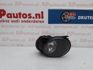 Used Fog light, front right Audi A6 Avant Quattro (C5) 2.5 TDI V6 24V Price € 19,99 Margin scheme offered by AP Autos