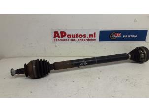 Used Front drive shaft, right Audi A1 (8X1/8XK) 1.6 TDI 16V Price € 24,99 Margin scheme offered by AP Autos