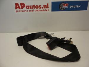 Usados Cinturón de seguridad centro detrás Audi A3 (8L1) 1.8 20V Precio € 35,00 Norma de margen ofrecido por AP Autos
