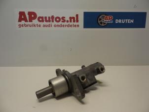 Usagé Cylindre de frein principal Audi A4 Quattro (B5) 2.8 V6 30V Prix € 35,00 Règlement à la marge proposé par AP Autos