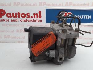 Usagé Pompe ABS Audi Cabrio (B4) 2.0 E Prix € 65,00 Règlement à la marge proposé par AP Autos