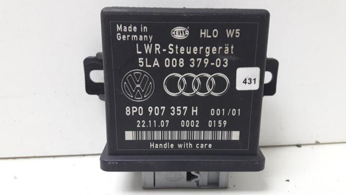 Steuergerät Beleuchtung van een Audi A3 Sportback (8PA) 2.0 TDI DPF 2007