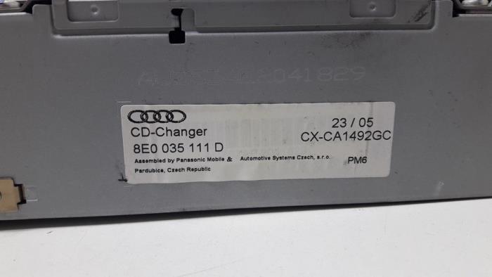 Zmieniarka CD z Audi A3 (8P1) 2.0 TDI 16V 2006