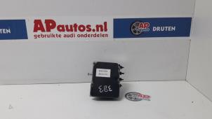 Usados Bomba ABS Audi A4 (B7) 2.0 TDI 16V Precio € 100,00 Norma de margen ofrecido por AP Autos