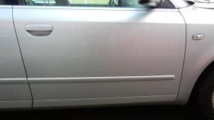 Usados Puerta 4 puertas derecha delante Audi A4 Avant Quattro (B6) 3.0 V6 30V Precio € 100,00 Norma de margen ofrecido por AP Autos