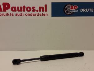 Used Rear gas strut, left Audi A4 (B6) 1.8 T 20V Price € 10,00 Margin scheme offered by AP Autos