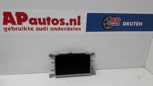 Usados Controlador de pantalla multimedia Audi A4 Avant (B8) 2.0 TDI 16V Precio € 149,99 Norma de margen ofrecido por AP Autos