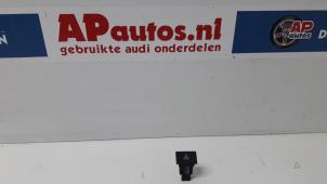 Gebrauchte Panikbeleuchtung Schalter Audi A3 (8P1) 1.9 TDI Preis € 14,99 Margenregelung angeboten von AP Autos