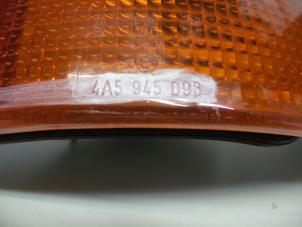 Używane Tylne swiatlo pozycyjne prawe Audi 100 (C4) 2.8 E Cena € 25,00 Procedura marży oferowane przez AP Autos