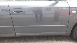 Gebrauchte Tür 4-türig rechts vorne Audi A4 (B7) 2.0 20V Preis € 135,00 Margenregelung angeboten von AP Autos