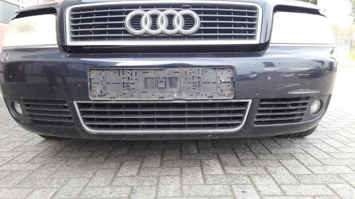 Audi A6 Bj 97-/2001 Scheinwerfer Blende Leiste für Stoßstange vorne Chrom Rechts 