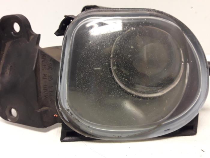 Fog light, front right from a Audi A6 2001