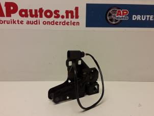 Used Bonnet lock mechanism Audi A6 (C6) 3.2 V6 24V FSI Price € 14,99 Margin scheme offered by AP Autos
