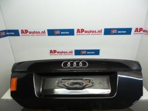 Usados Portón trasero Audi A6 (C6) 2.0 T FSI 16V Precio € 74,99 Norma de margen ofrecido por AP Autos