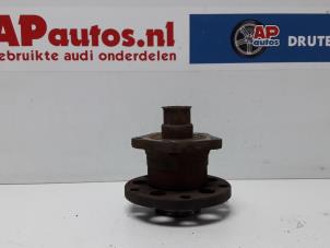 Usados Buje de rueda detrás Audi A6 Avant (C5) 1.9 TDI 130 Precio € 19,99 Norma de margen ofrecido por AP Autos