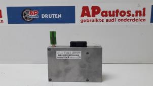 Usagé Interface téléphone Audi A4 Avant (B8) 2.0 TDI 16V Prix € 125,00 Règlement à la marge proposé par AP Autos
