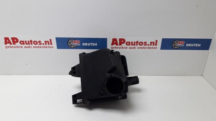 Gebrauchte Luftfiltergehäuse Audi A4 Avant (B5) 2.5 TDI V6 24V Preis € 19,99 Margenregelung angeboten von AP Auto's