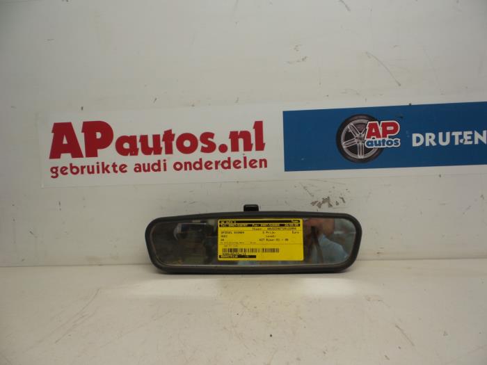 Innenspiegel van een Audi A4 Avant (B6) 1.9 TDI PDE 130 2001